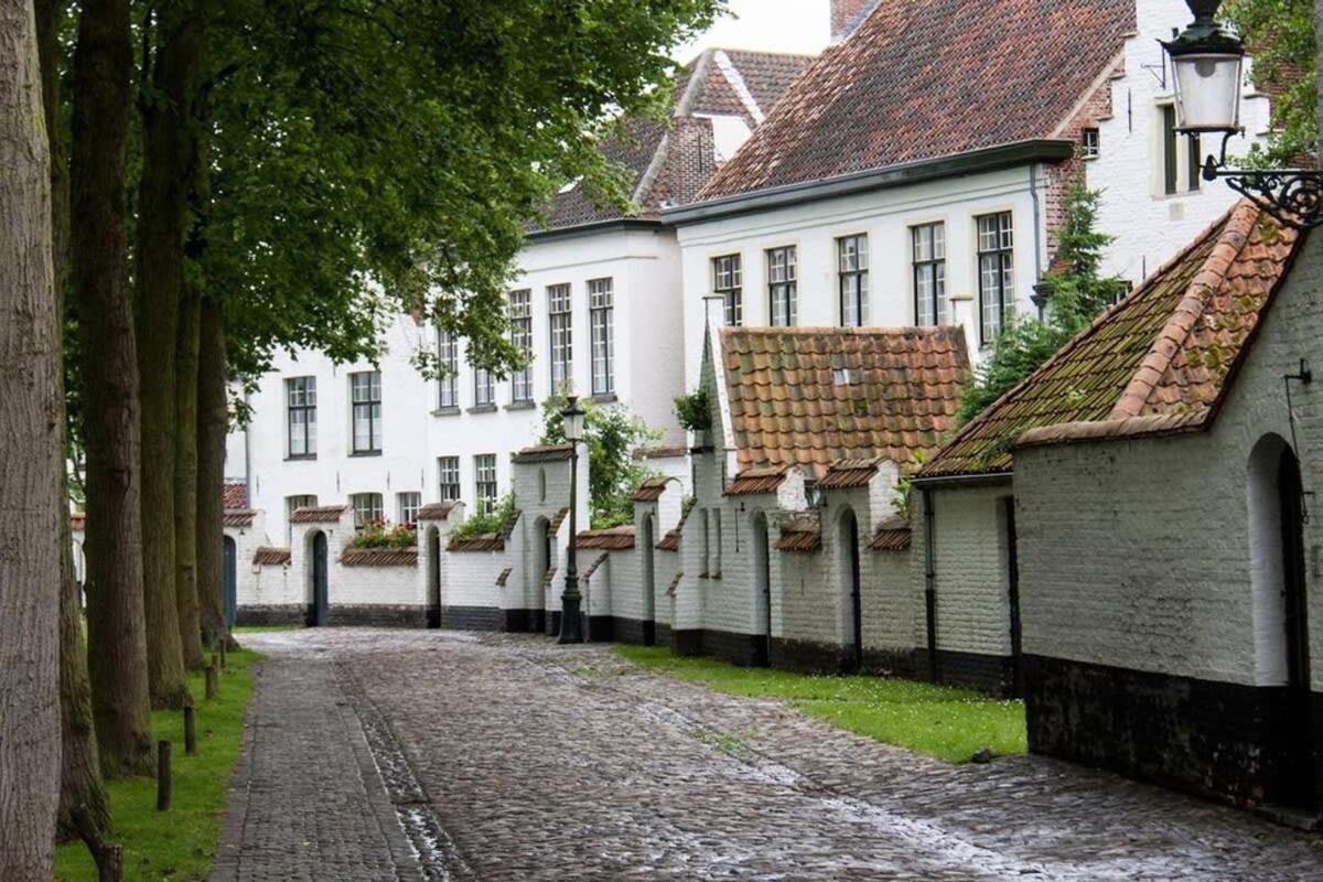 Huswell - Two Guest-Rooms In Stylish Villa - Free Bikes Brugge Buitenkant foto